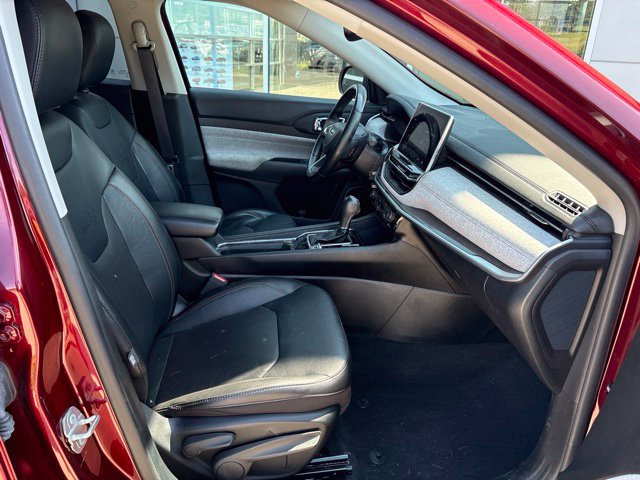 Used 2022 Jeep Compass Latitude AWD/4WD image 29