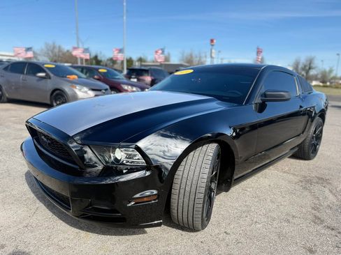 Used 2014 Ford Mustang Coupe image 10