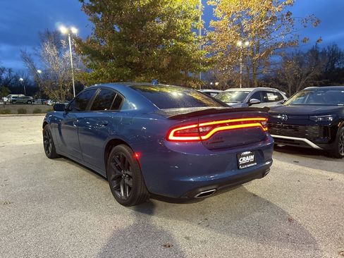 Used 2020 Dodge Charger SXT w/ Plus Group image 5