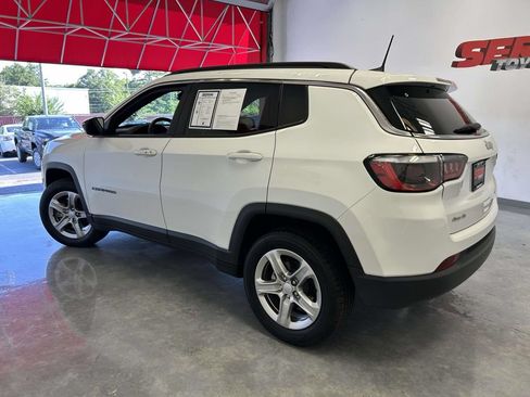Used 2024 Jeep Compass Latitude AWD/4WD image 5