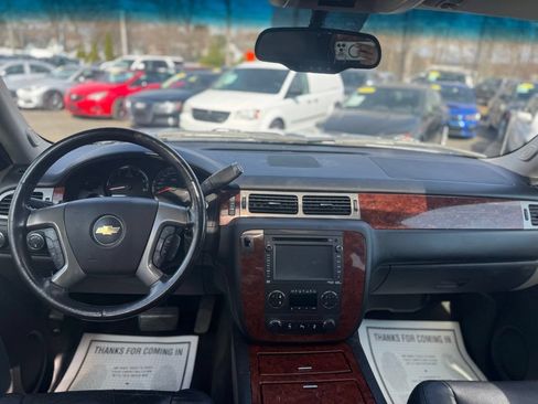 Used 2013 Chevrolet Avalanche LTZ AWD/4WD image 54