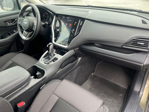 Certified 2025 Subaru Outback Premium w/ Popular Package #1A image 15