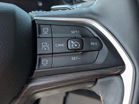 Used 2022 Jeep Grand Cherokee Limited 4xe AWD/4WD image 33
