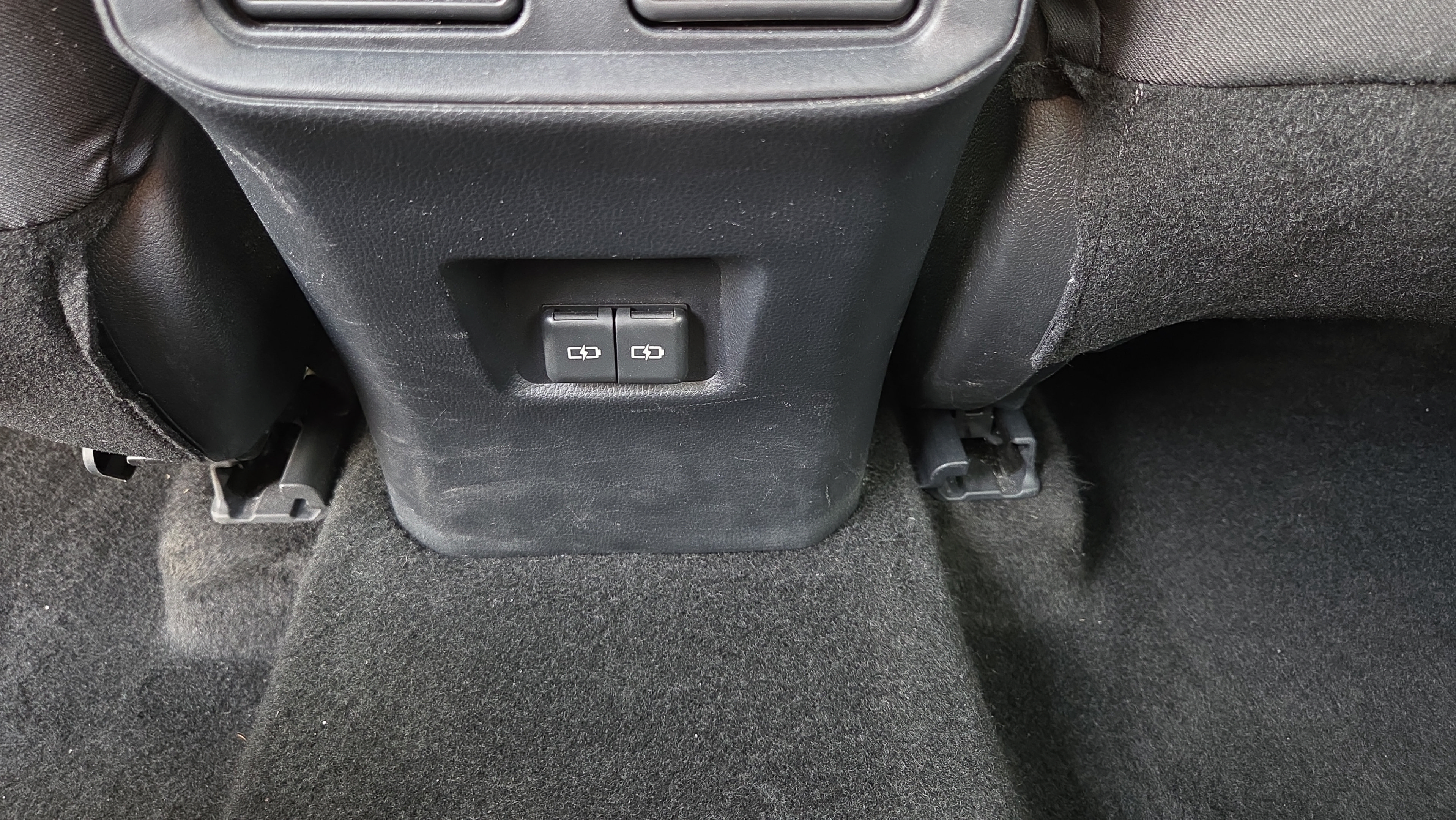 Used 2024 Toyota RAV4 XLE AWD/4WD image 12