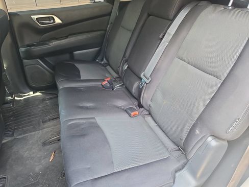 Certified 2020 Nissan Pathfinder S FWD image 13