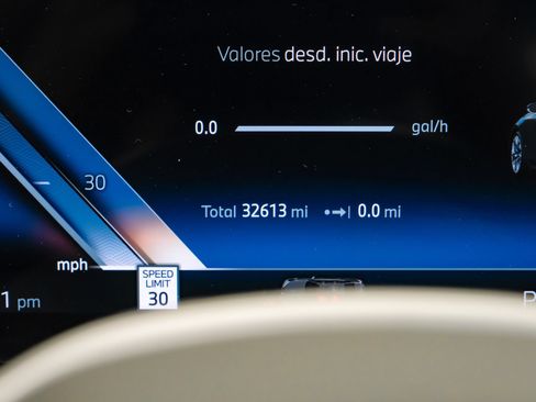 Used 2025 BMW 530i RWD image 24