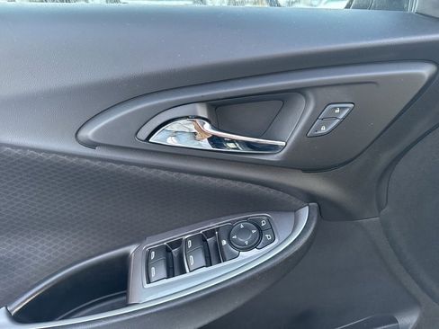 Used 2017 Chevrolet Malibu LS image 10