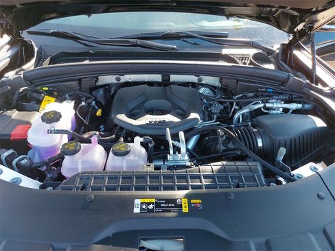 New 2024 Jeep Grand Cherokee Overland w/ Luxury Tech Group IV image 30