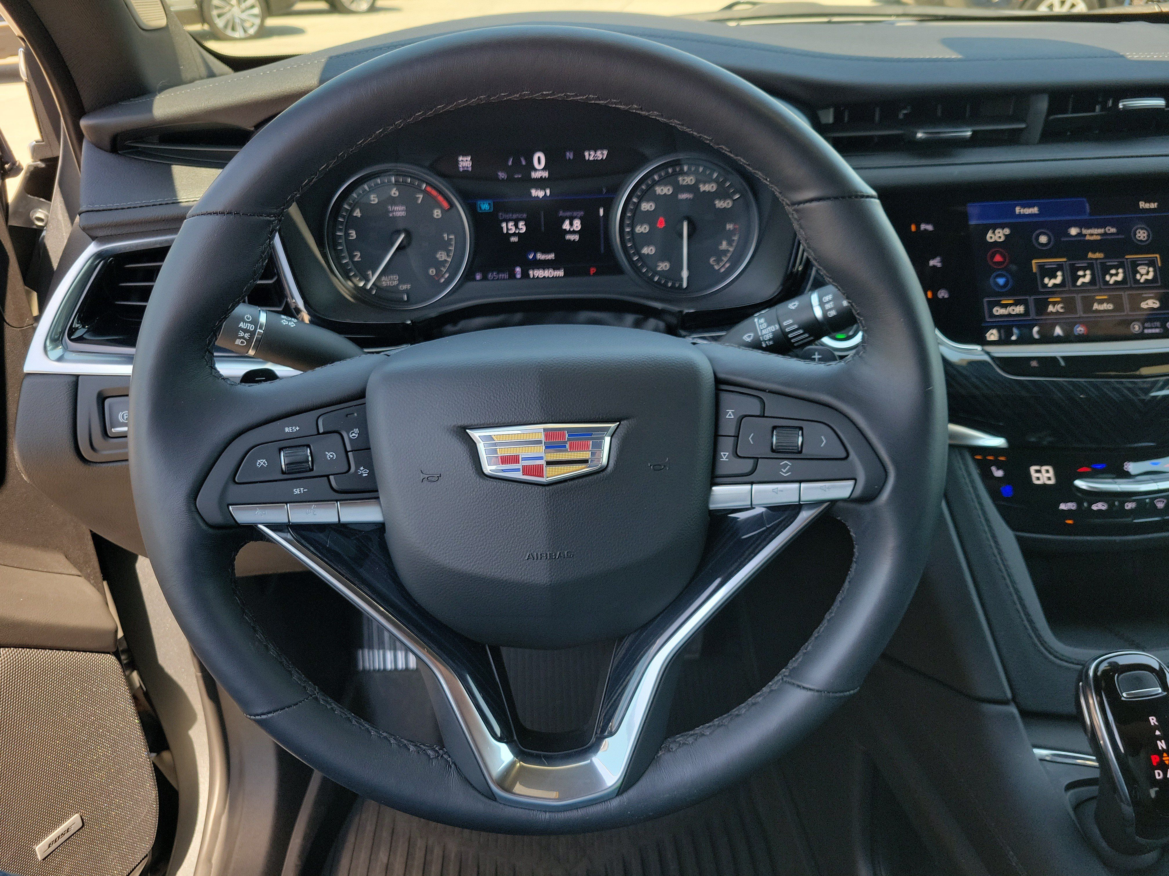 Certified 2024 Cadillac XT6 Premium Luxury w/ Technology Package AWD/4WD image 36