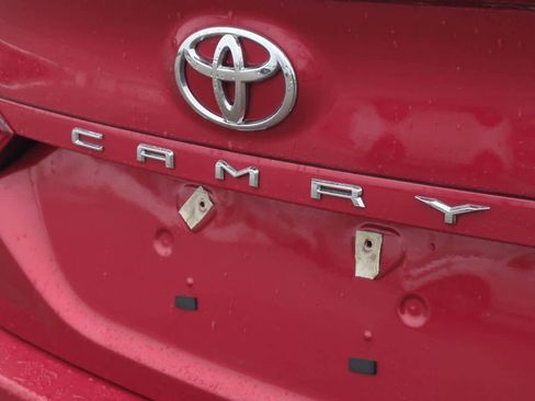 Used 2023 Toyota Camry SE image 12