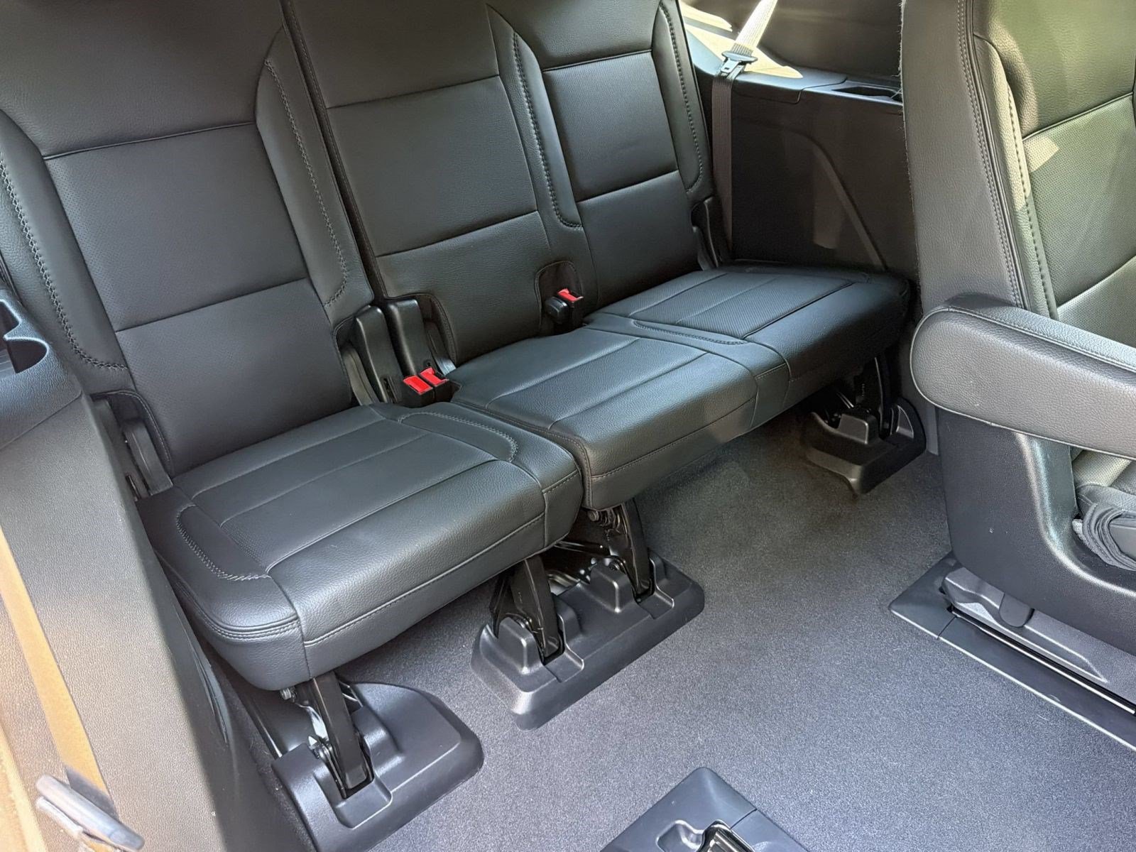 Used 2022 GMC Yukon Denali AWD/4WD image 31