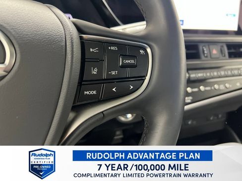 Used 2025 Lexus ES 300h w/ Premium Package FWD image 33