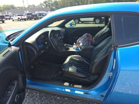 Used 2023 Dodge Challenger SXT w/ Blacktop Package RWD image 8