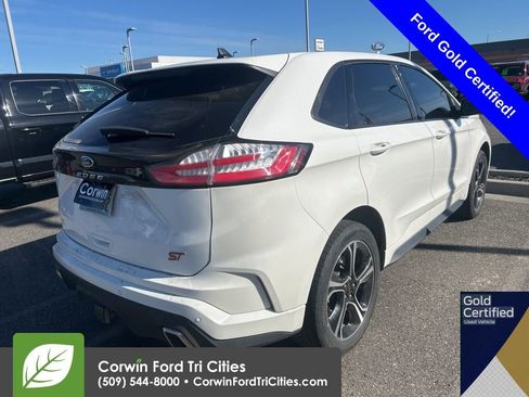Used 2023 Ford Edge ST image 9