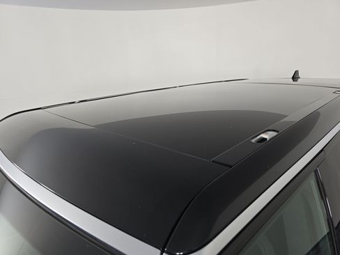 Used 2023 Rivian R1S Adventure AWD/4WD image 13