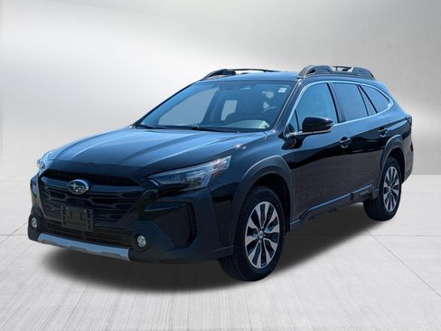 Used 2024 Subaru Outback Limited AWD/4WD image 3