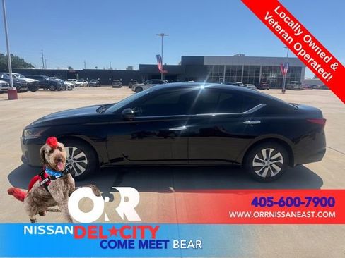 Used 2024 Nissan Altima 2.5 S FWD image 2