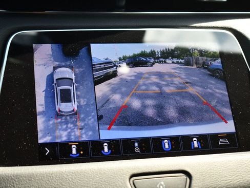 Used 2020 Cadillac XT4 Premium Luxury image 43