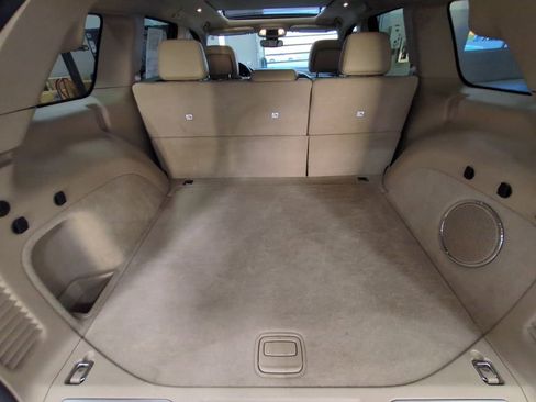 Used 2019 Jeep Grand Cherokee Overland image 32