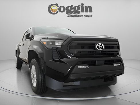 Used 2025 Toyota Tacoma SR5 AWD/4WD image 29