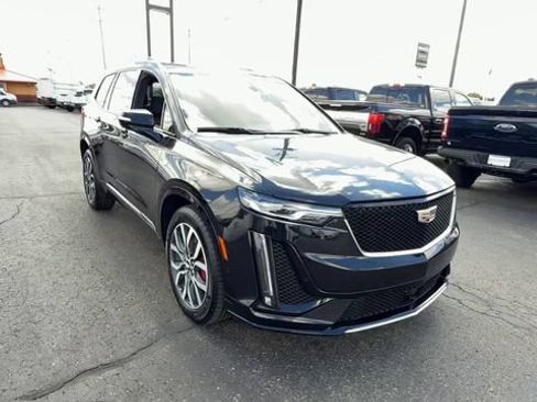 Used 2024 Cadillac XT6 Sport w/ Technology Package AWD/4WD image 2