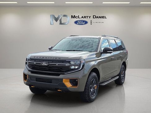 New 2026 Ford Expedition Tremor image 2