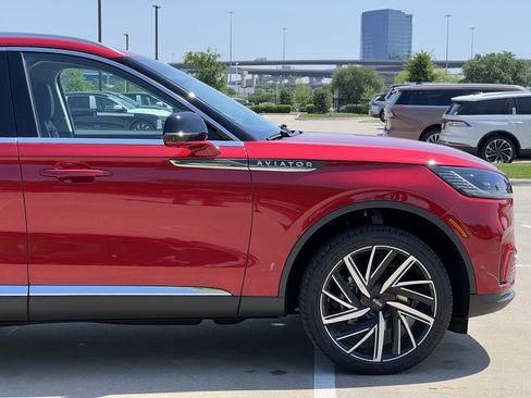 New 2025 Lincoln Aviator Reserve w/ Equipment Group 201A image 12