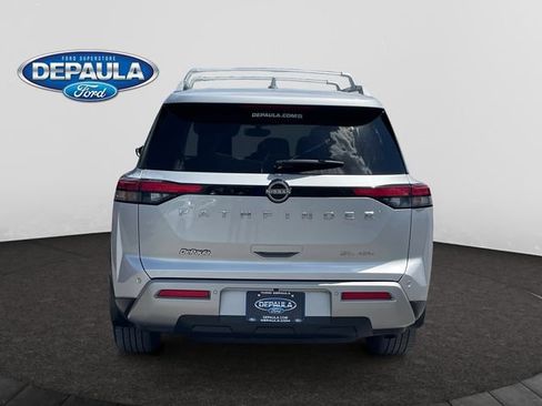 Used 2022 Nissan Pathfinder SL AWD/4WD image 5