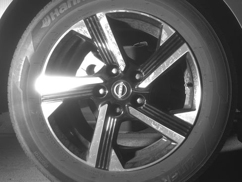 Used 2025 Nissan Sentra SV FWD image 15