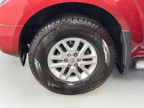 Used 2016 Nissan Frontier SV w/ SV Value Truck Package AWD/4WD image 32