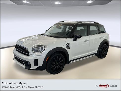 Used 2024 MINI Cooper Countryman S FWD image 1