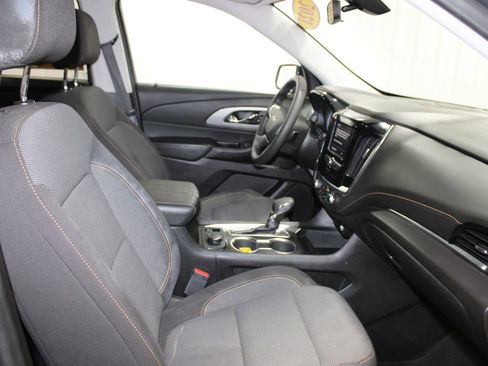 Used 2021 Chevrolet Traverse LS image 18