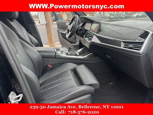 Used 2022 BMW X7 xDrive40i w/ M Sport Package AWD/4WD image 16