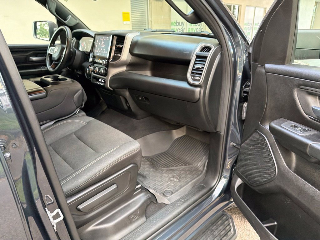 Used 2025 RAM 1500 Warlock AWD/4WD image 29