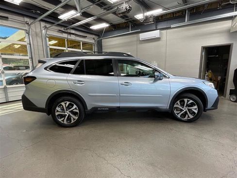 Used 2021 Subaru Outback Limited XT w/ Popular Package #2 AWD/4WD image 6
