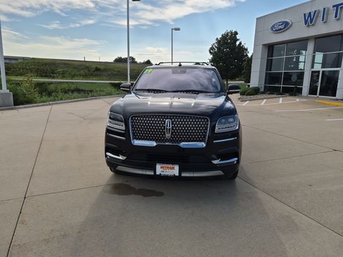 Used 2019 Lincoln Navigator L Reserve AWD/4WD image 10