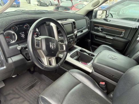 Used 2016 RAM 1500 Laramie w/ Convenience Group RWD image 18