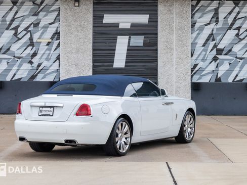 Used 2019 Rolls-Royce Dawn RWD image 15