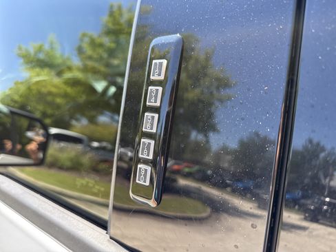Used 2020 Ford F150 XLT AWD/4WD image 22