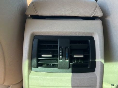 Used 2013 BMW 335i Sedan image 25