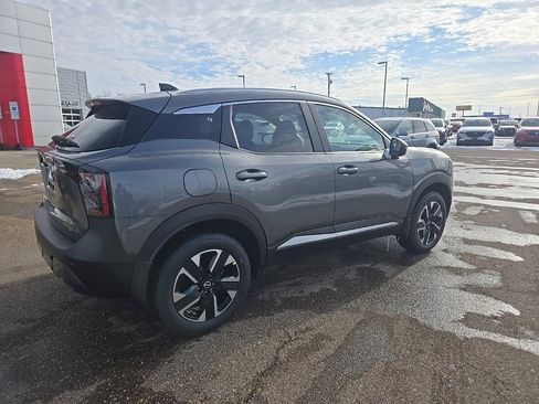 New 2026 Nissan Kicks SV image 7