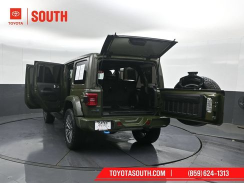 Used 2024 Jeep Wrangler High Altitude AWD/4WD image 54