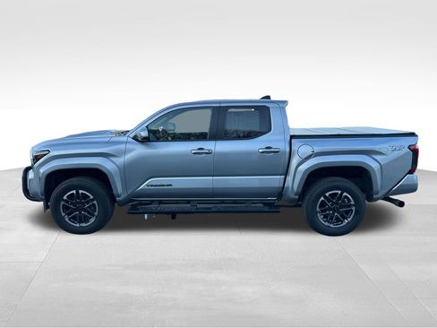 Certified 2024 Toyota Tacoma TRD Sport w/ TRD Sport Upgrade Package image 2