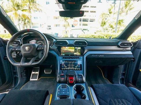 Used 2023 Lamborghini Urus Performante image 85