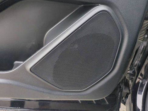 Used 2021 Ford Explorer XLT w/ Equipment Group 202A image 23