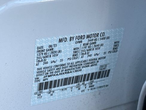 Used 2024 Ford Edge SEL AWD/4WD image 28