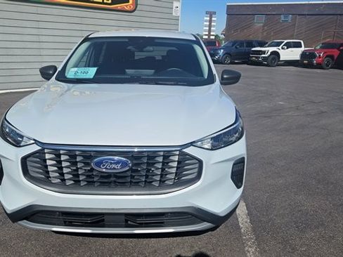 Used 2025 Ford Escape Active w/ Tech Pack #1 AWD/4WD image 3