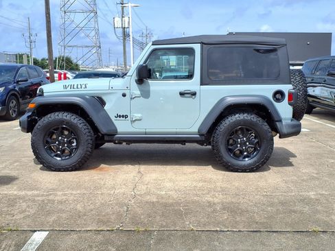 Used 2023 Jeep Wrangler Sport AWD/4WD image 25