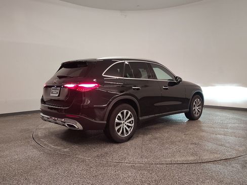 Certified 2026 Mercedes-Benz GLC 300 image 9