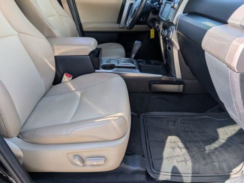Used 2017 Toyota 4Runner SR5 Premium RWD image 27